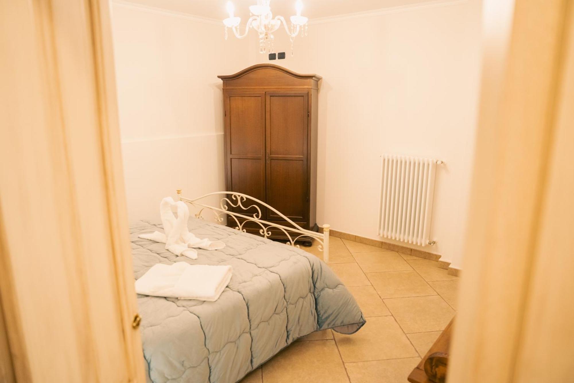 Conte Cavour - Casa Vacanze Laterza Ngoại thất bức ảnh